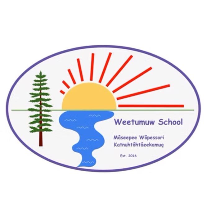 Weetumuw School logo